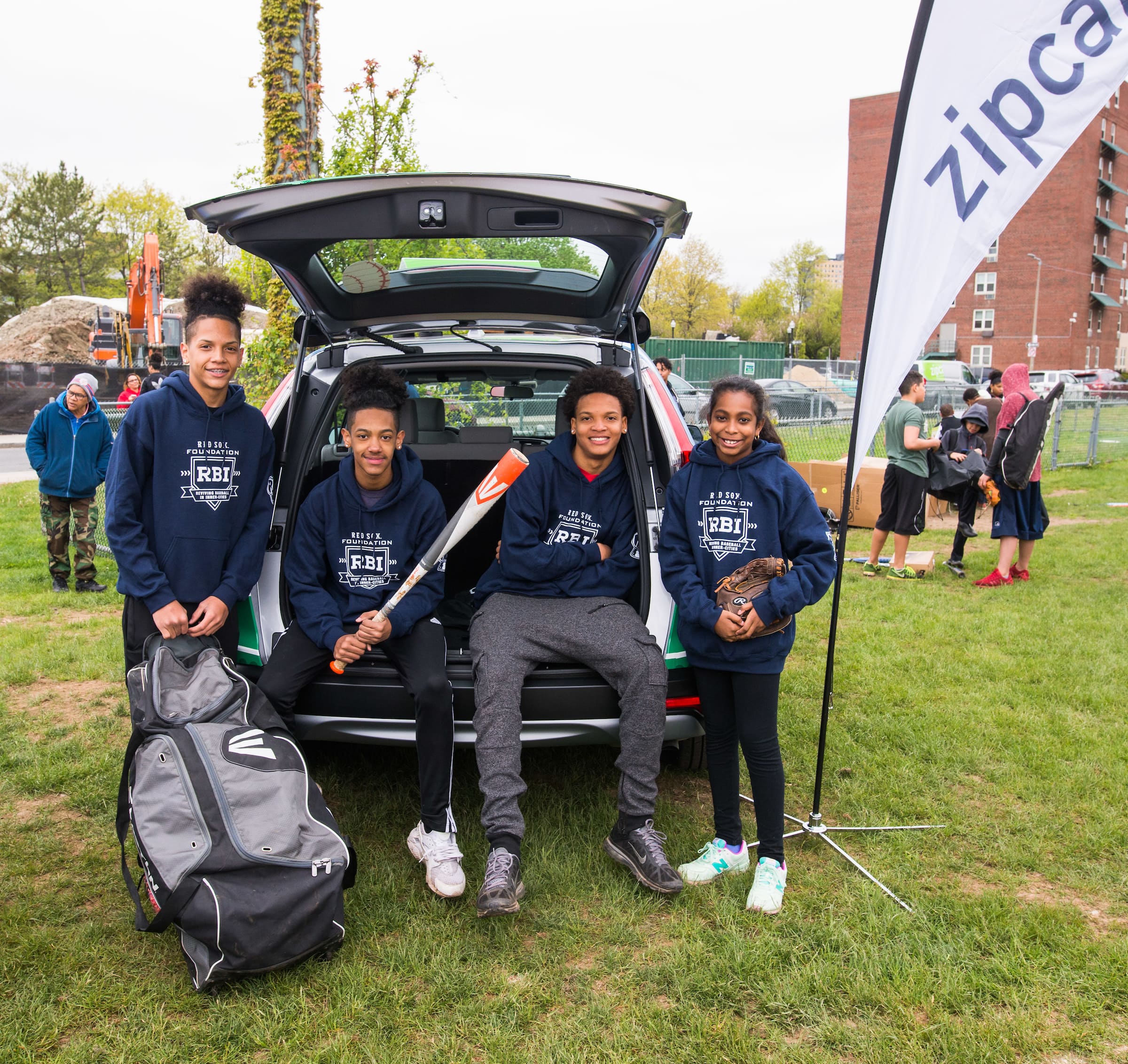 Community, Soldiers and Red Sox Foundation team up to help